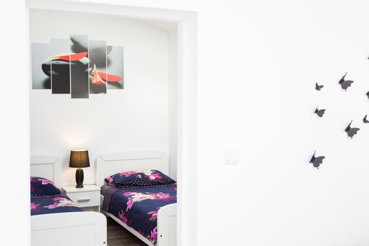 App Sara Appartement Kanfanar Buitenkant foto
