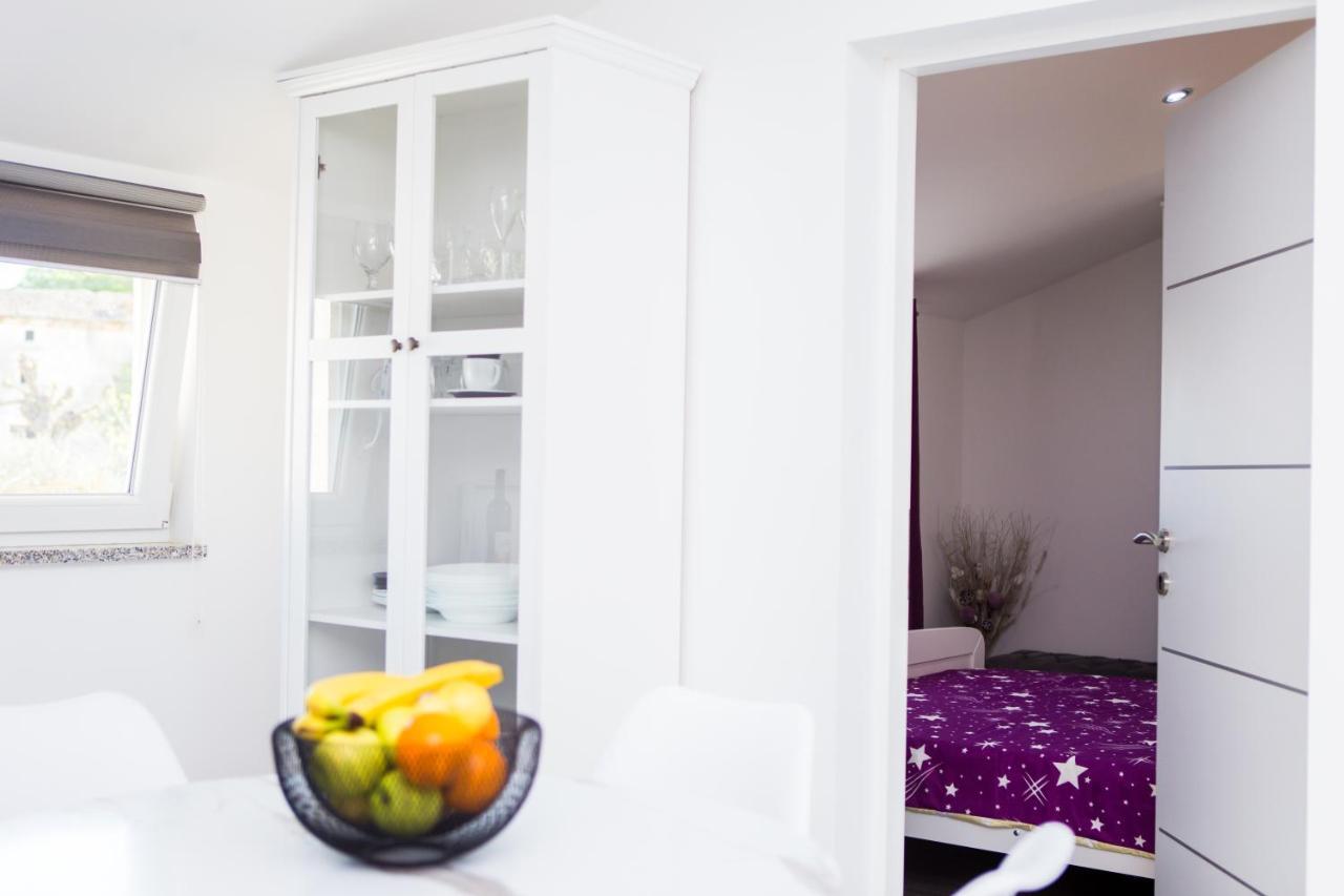 App Sara Appartement Kanfanar Buitenkant foto