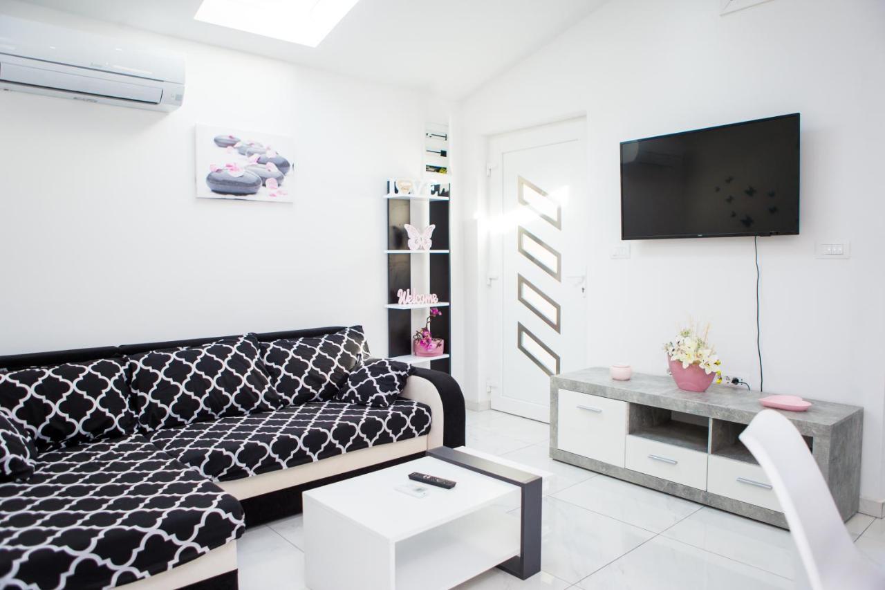 App Sara Appartement Kanfanar Buitenkant foto